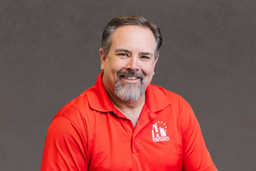tony reynolds headshot-heartland roofing-des moines