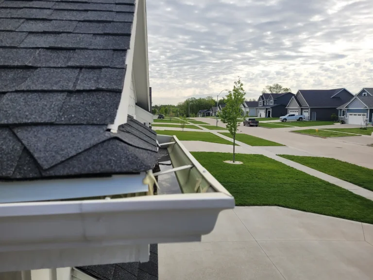 gutters-heartland roofing-des moines