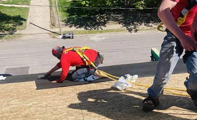 roof installation-heartland roofing-des moines